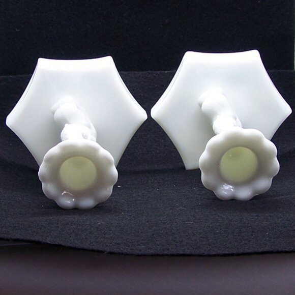 VTG - A pair of Milk Glass, Westmoreland Koi/Dolphin, Candlestick Holders - Picture 7 of 9